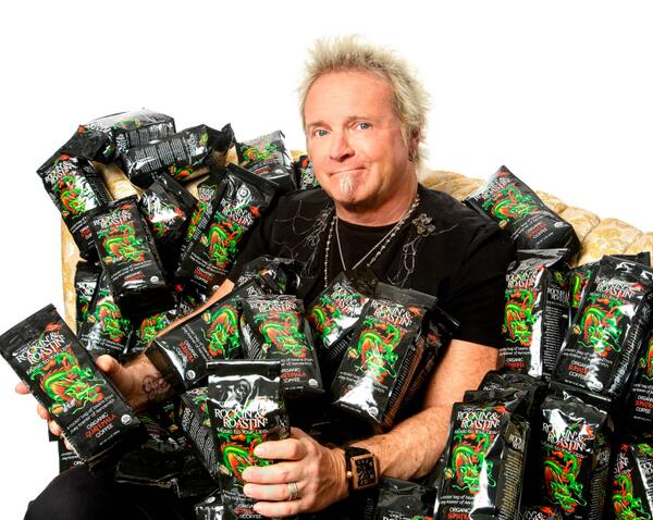 BigAerosmithFan's tweet photo. The best time to drink @joeykramer @RockinRoastin According to science, For me it's all day long #MusicToYourLips :) https://t.co/fdVhwHlNXe