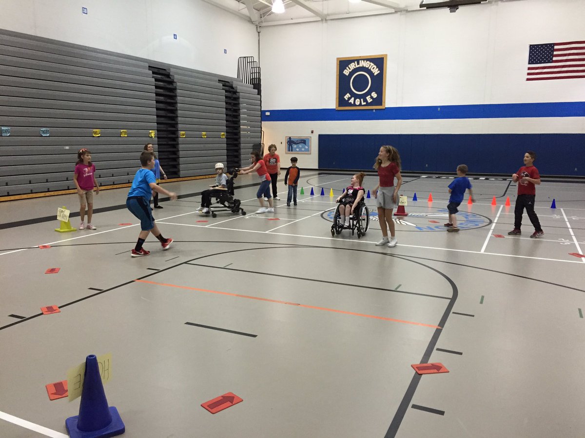 BES_PE's tweet photo. #ModifiedPEClub students outdid themselves w/ #ModifiedBaseball! โพ๏ธ https://t.co/eTg4MF2Bl8