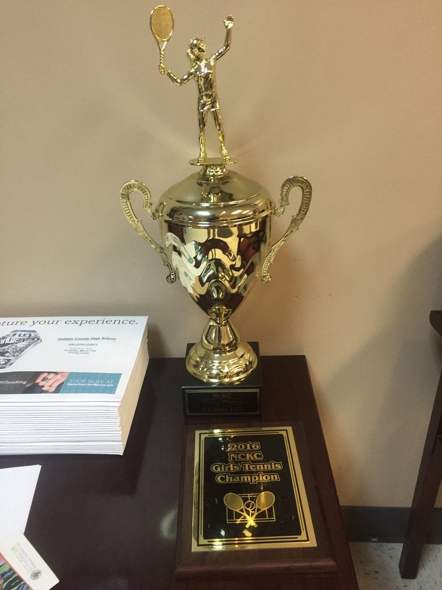 GallatinCoHS's tweet photo. Awesomeness is the Girls Tennis Team!! https://t.co/EKZcTnKXuC