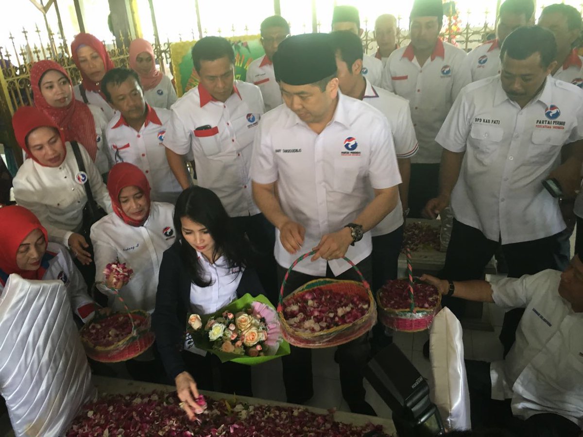 21 April 2016 ; mengenang RA Kartini; ziarah ;Rembang