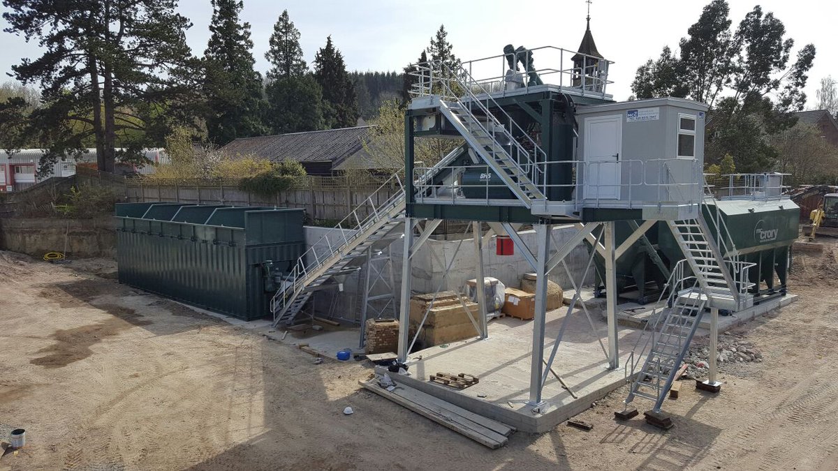MobileMccrory's tweet photo. Day 3 onsite! Our Semi-mobile batching plant is up and our men are away back to our factory ready for the next one! https://t.co/0KEkQ2eG0P