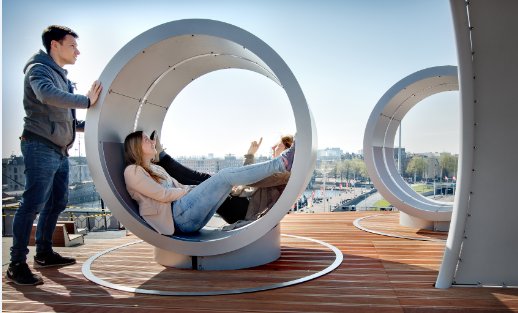 Greenchoice feliciteert <a href="/NEMOamsterdam/">NEMO Science Museum</a> met het nieuwe dakplein vol goede energie! e-nemo.nl/nl/bezoek/het-…