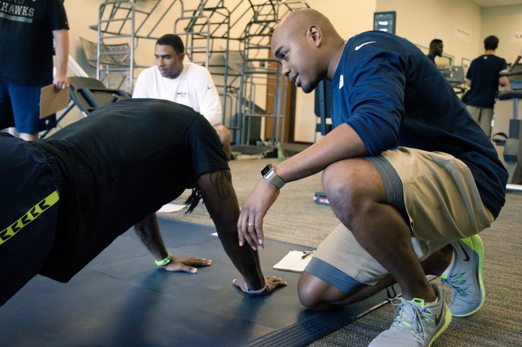 FunctionalMvmt's tweet image. Championship runs require a championship offseason. The @Seahawks start their 2016 journey with the FMS.