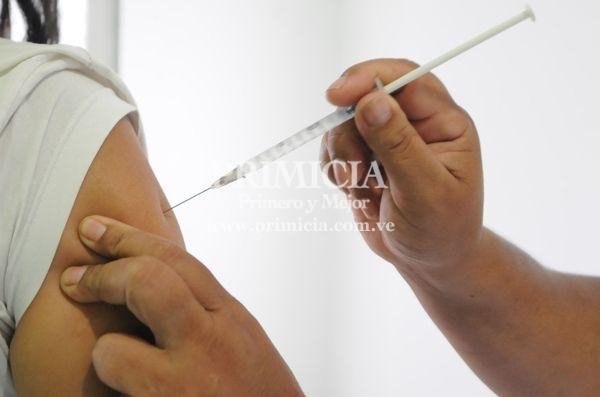 DiarioPrimicia's tweet photo. #Región | 382 puestos de vacunación estarán disponibles en Bolívar https://t.co/lCgfd4Uc4k https://t.co/NkQBUZyAke