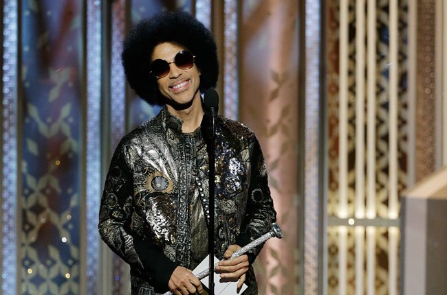 billboard's tweet photo. Chris Rock looks back at "Purple Rain": "30 years later, there's nothing remotely close" https://t.co/PfEewEA6KM https://t.co/bLOzSDlNRT