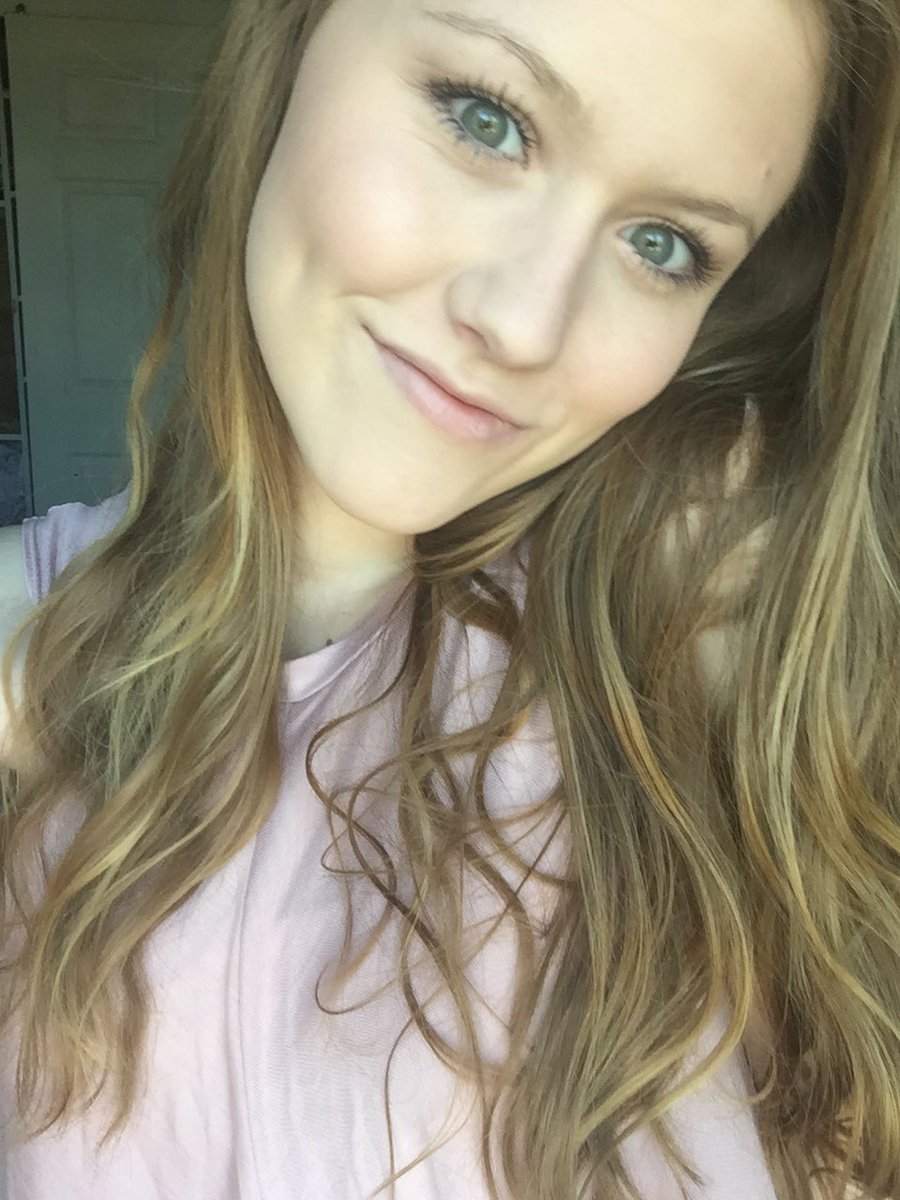 downfallslovely's tweet photo. Dis girl is almost 2 months clean from self harm 😊😊 https://t.co/mh0ZcYp8cD