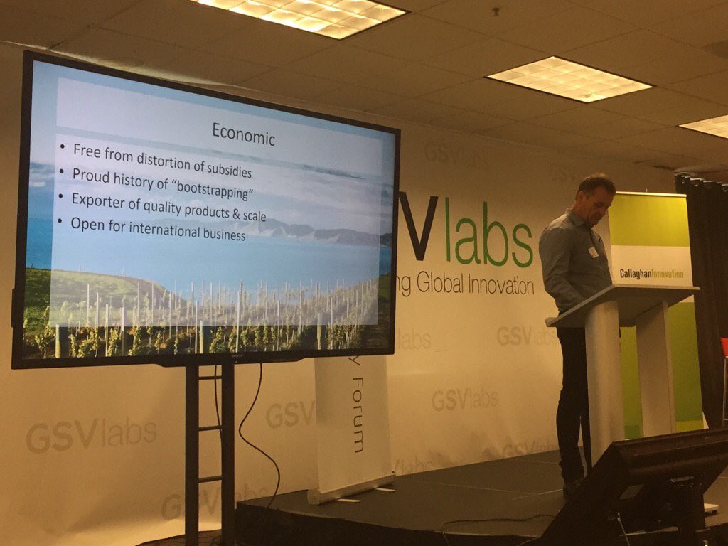 World_Farmers's tweet photo. Steve Saunders on what #NZ has to offer the the world #innovative #scaleable #open4business #AgTechSVF #KiwisInSV https://t.co/BiMS3U6m5E