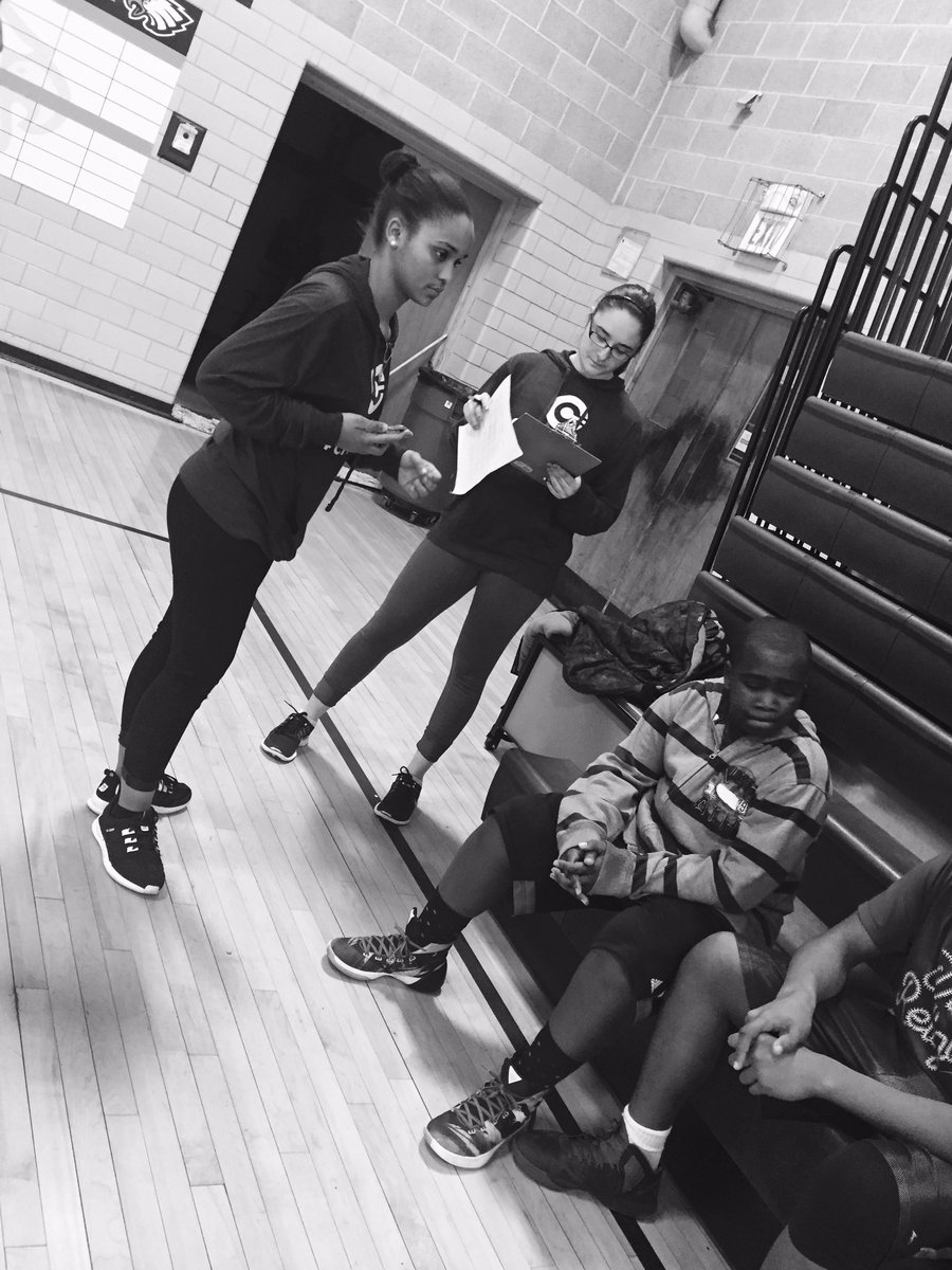 Coaching4Change's tweet photo. Always strategizing #ballislife #supportfromthesidelines #c4clife community coach, Jr fellow &middle school athlete https://t.co/cZHN1Bws4O