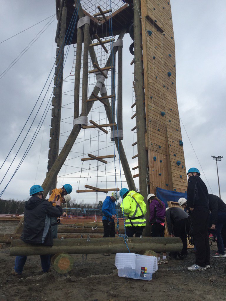 GoodYouuu's tweet photo. Great day with our @LaurentianLib leadership group at @LaurentianU #OutdoorCourse #TeamBuilding https://t.co/ENgyJX8C9b