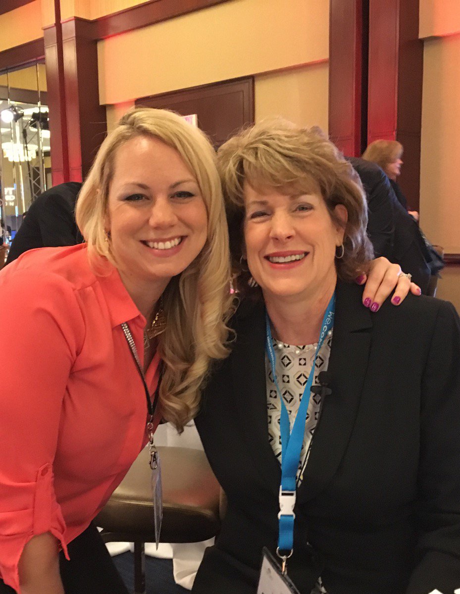 marsssosyal's tweet photo. .@amymartyn111 from #cmsconnected with @tmercaldo, the chair of the @INTRA_NET_WORK #Boston 2016! #intrelUS https://t.co/7RoJCPNNzZ