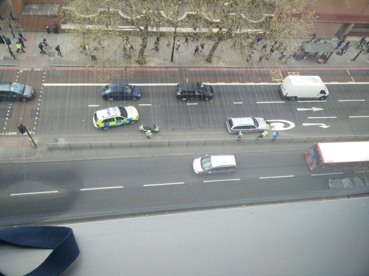 clairelc's tweet photo. How many police does it take to tow a car broken down on Euston road? 4 at current count... https://t.co/N8XsV9Zyi6
