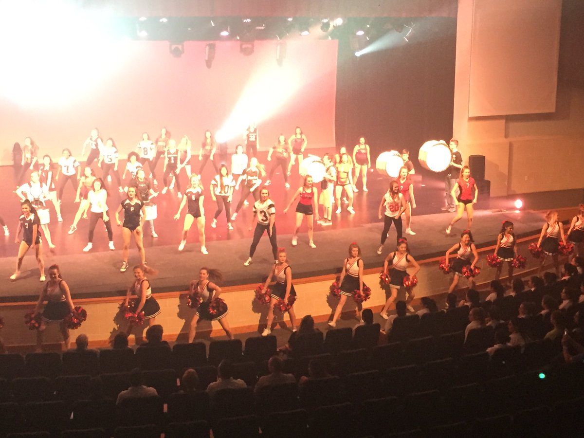 VRSteppers's tweet photo. It's the perfect day to watch the Star Stepper spring show, "School Days." See you all at 7pm! https://t.co/hH2xdx43dJ
