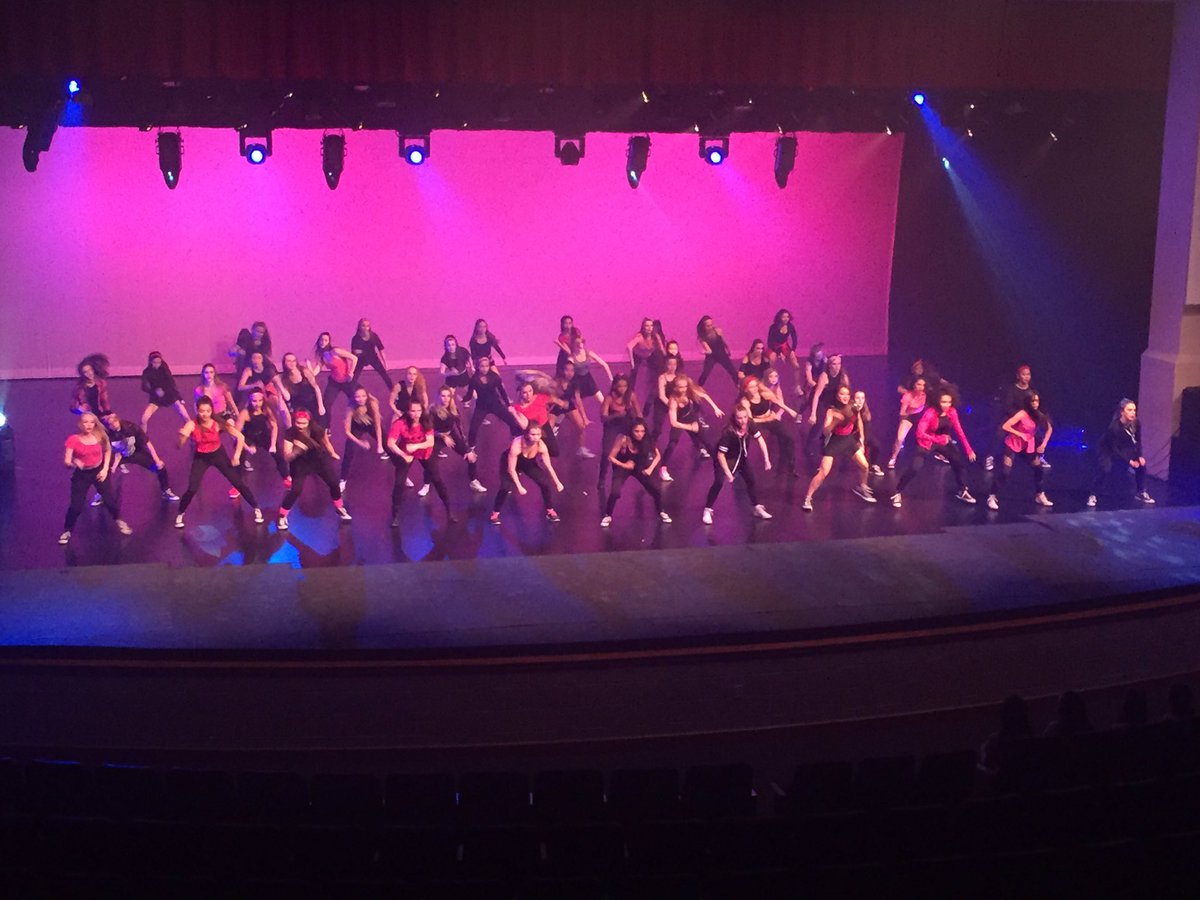 VRSteppers's tweet photo. It's the perfect day to watch the Star Stepper spring show, "School Days." See you all at 7pm! https://t.co/hH2xdx43dJ