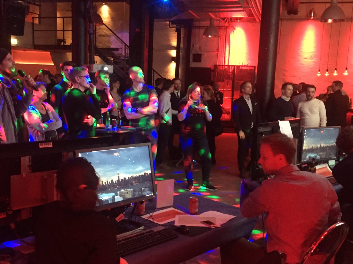 episerver_se's tweet photo. Vi drar igång tävlingen!!! Må bästa lag vinna #epicodebash https://t.co/e6SBVHhWPM