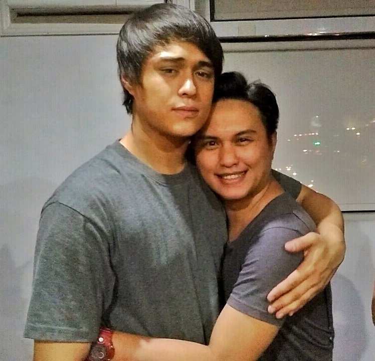 Dsweetbox's tweet photo. DsweetboxBlog #HugAHunk w Dear @enriquegil17 , Terno kami 2nyt ni Ten2๐
Get Well Quen! ๐
#DolceAmore #EnriqueGil https://t.co/EgwbMNLY1P