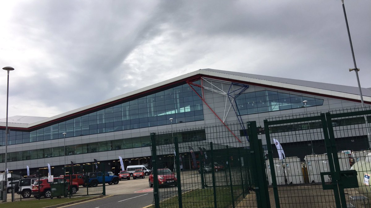 blinkofaneyef1's tweet image. Well done to everyone who competed today! Great experience over the past few days! Thank you @F1inSchoolsHQ 💖🎉🏁