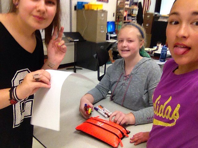mecella20290's tweet photo. #chordoftherings #Choir #acapella #cupcakes #mrbritz https://t.co/Dgc92KcpF7