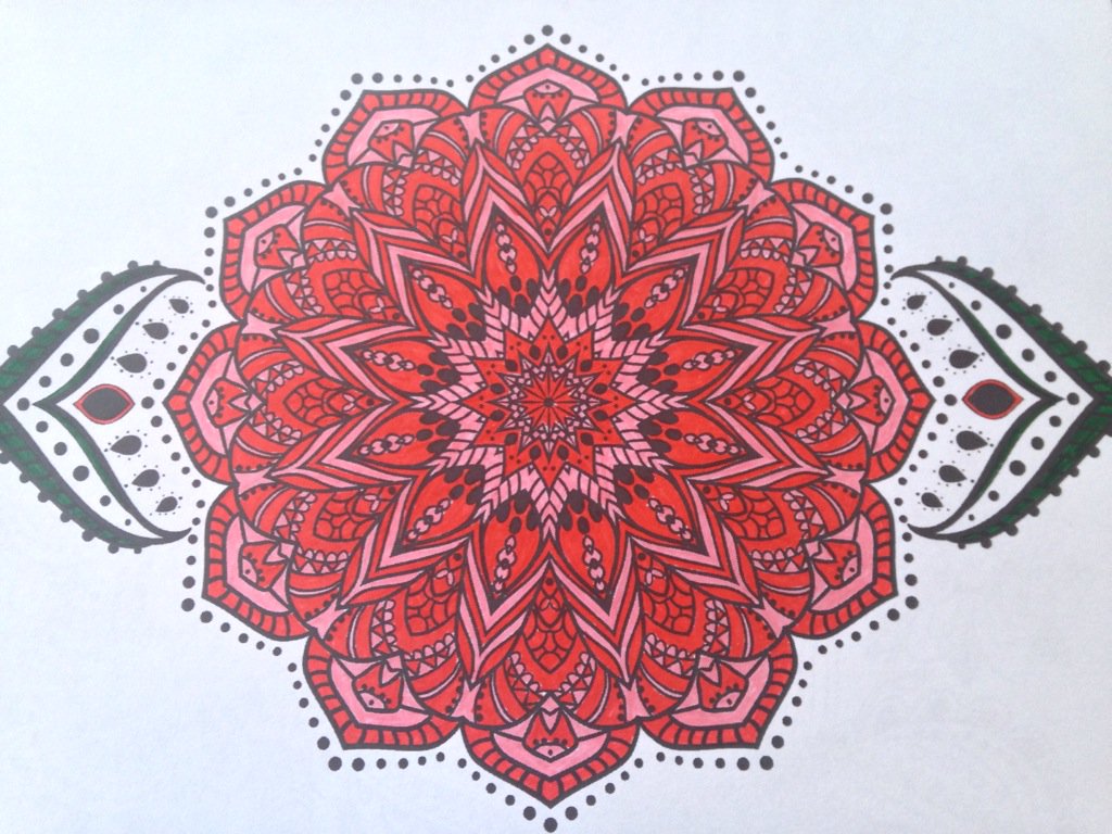 ColoringAdult's tweet image. A #mandala a day keeps the doctor away!  #adultcoloringbooks #stressrelief adultcoloringreviews.com