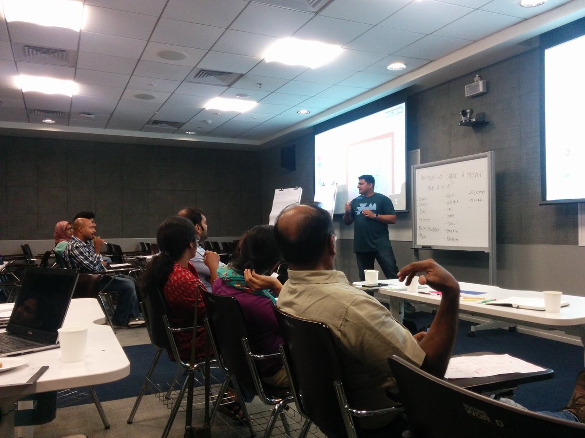 farishcv's tweet photo. Sprint master @amsanjeev (Sr. Developer Advocate @GoogleDevsIndia) at #DesignSprint with @JaagaStartup #sprintweek https://t.co/0fT21JaL5e