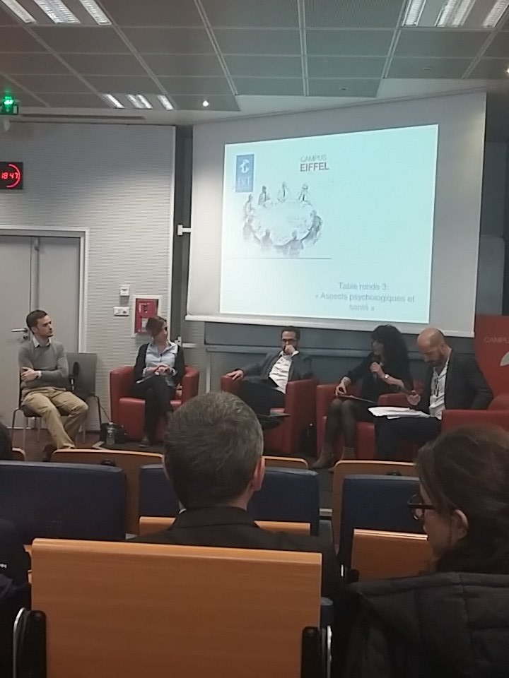 maximeregis's tweet photo. Merci @yohanruso &amp; @BrigittePiton @ESCE tables rondes sur l'amour du travail https://t.co/EiWekbB4Yp