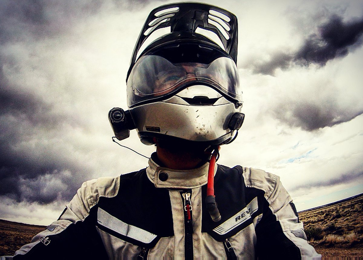 AdventuresinRL's tweet image. Cockpit selfie #advrider #enduro #everide #dualsport #dirtbike #colorado #rideconnected #driftghosts #staythetrail