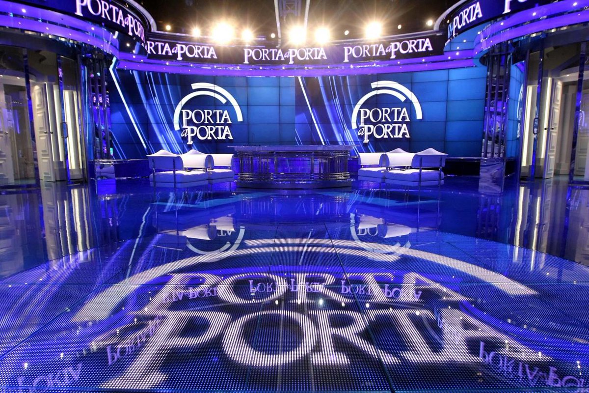 IPR_Marketing's tweet photo. Sondaggio #iprmarketing per @RaiPortaaPorta. Chi vince le #amministrative2016? https://t.co/o1k73cI2Wp https://t.co/CHm2mL1OaK