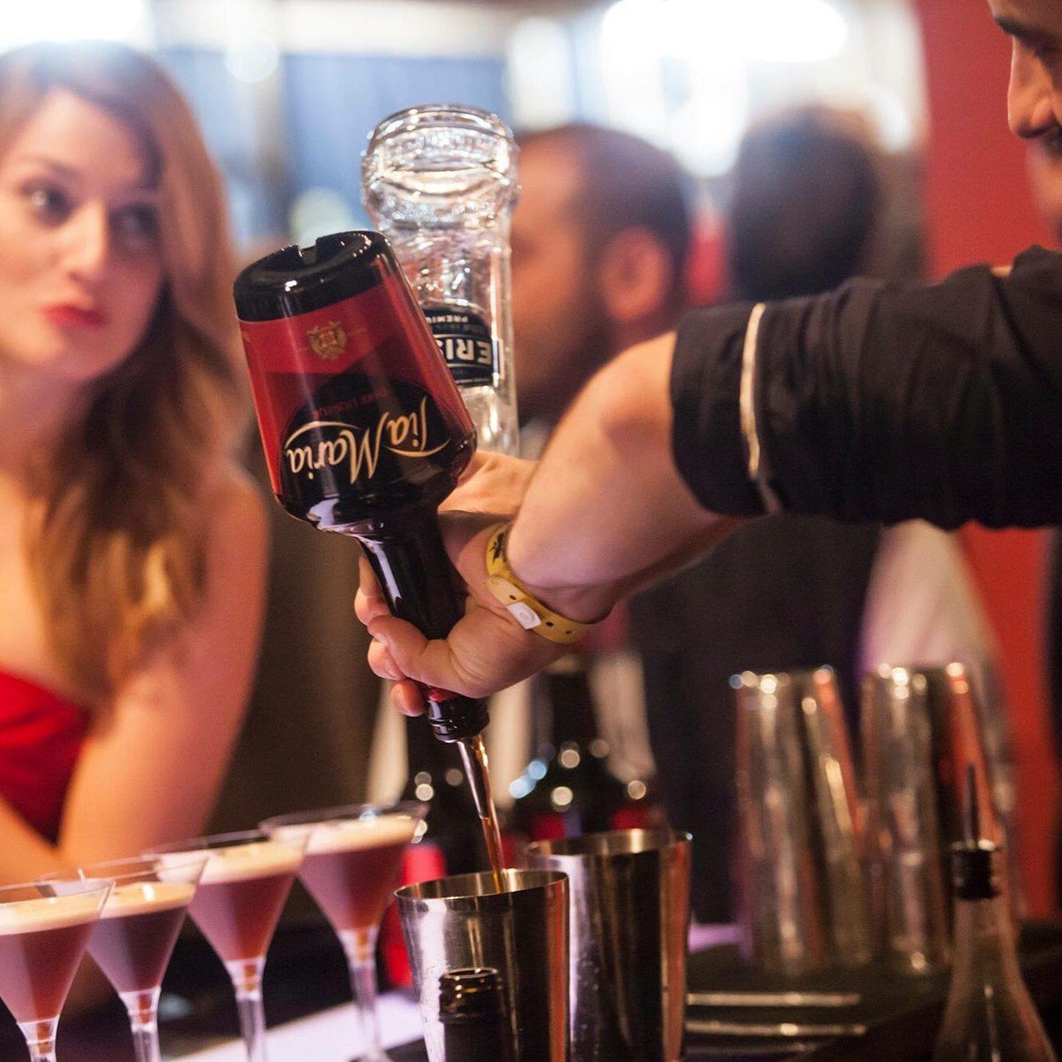 Almost weekend, are you ready to party like no other? 
Call up your #TiaMaria friends and enjoy this night party!