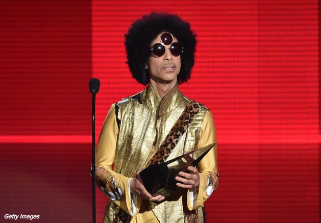 BuzzFeedNews's tweet photo. BREAKING: Legendary musician Prince has died at 57, his publicist says. https://t.co/MIWRQc6RBd