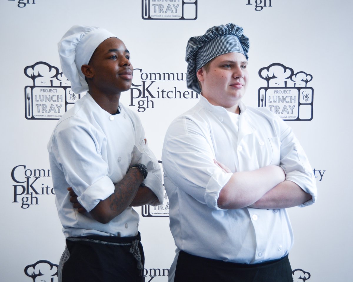 CKitchenPgh's tweet photo. #TBT to Student chef's from @PPSnews Carrick rockin' their team picture at #ProjectLunchTray #PLT2016 #chefstance https://t.co/l0kGPqYnHo