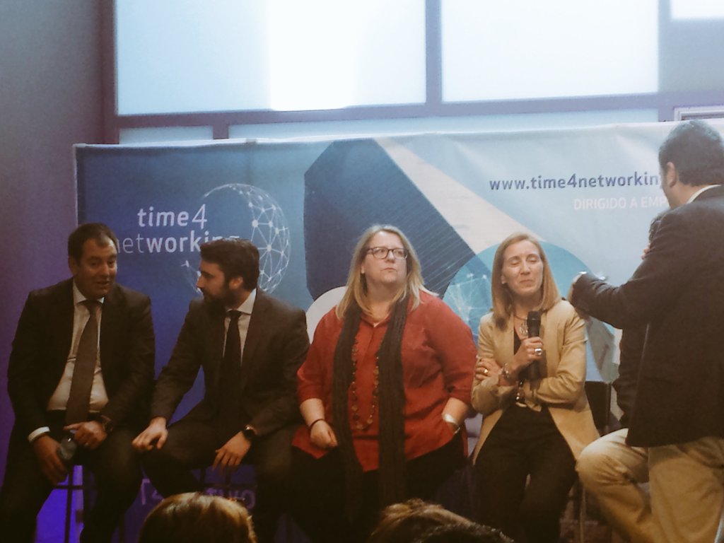 _albertosese's tweet image. En #T4Networking se habla de #CustomerExperience con @Referencia_2 y @DirigentesDg