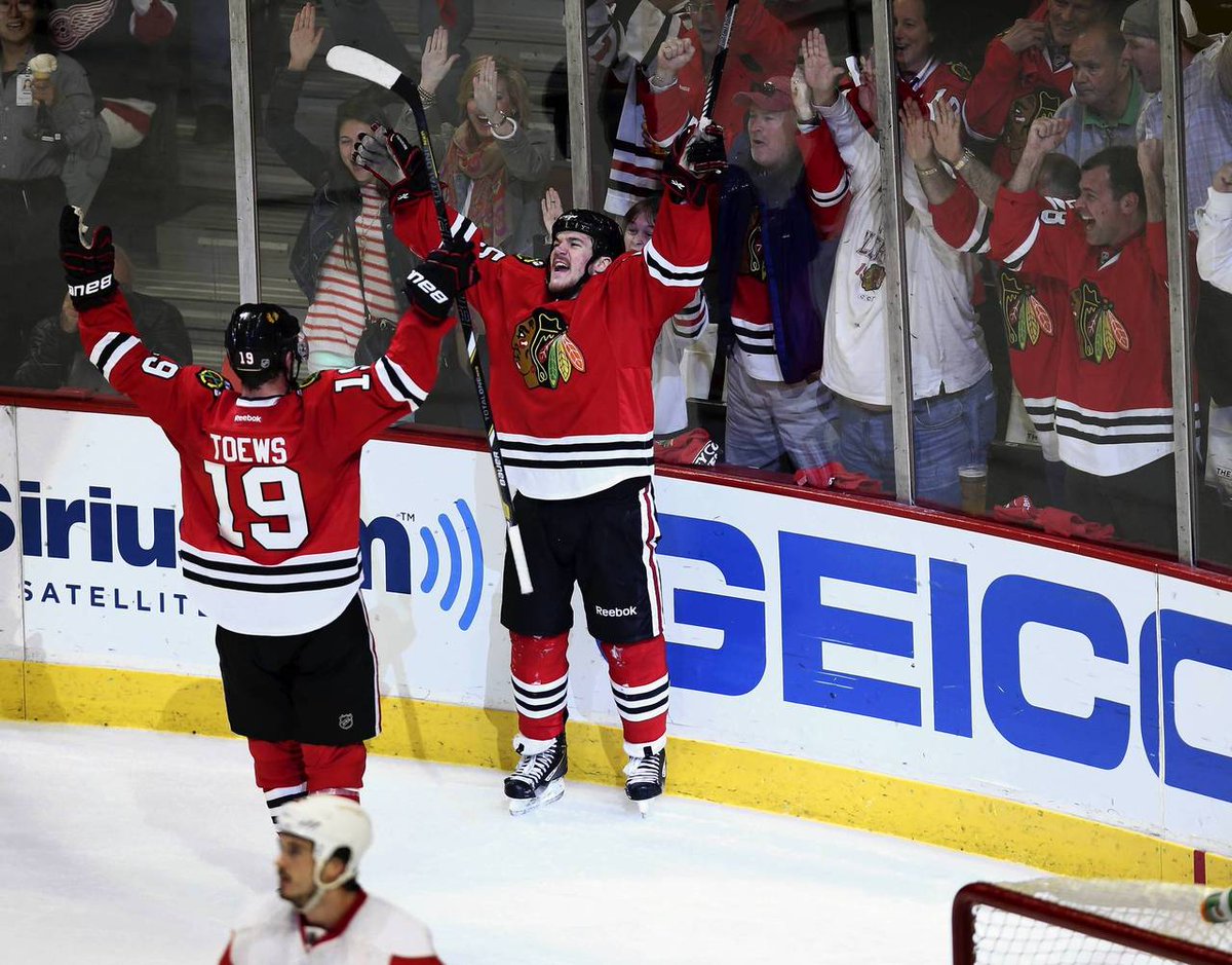 ChambersPsharp's tweet photo. We're cheering on the Blackhawks at 6pm! Watch with us and enjoy amazing food and drink specials.  #PhxSports #Hawks https://t.co/KaCoYaAedh