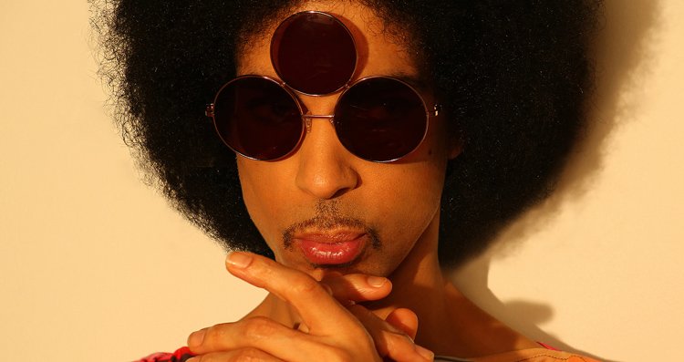 altermagpl's tweet photo. Prince nie żyje. Legendarny muzyk miał 57 lat.
https://t.co/VJKVTE4EbW https://t.co/iWBkW3Kf0H