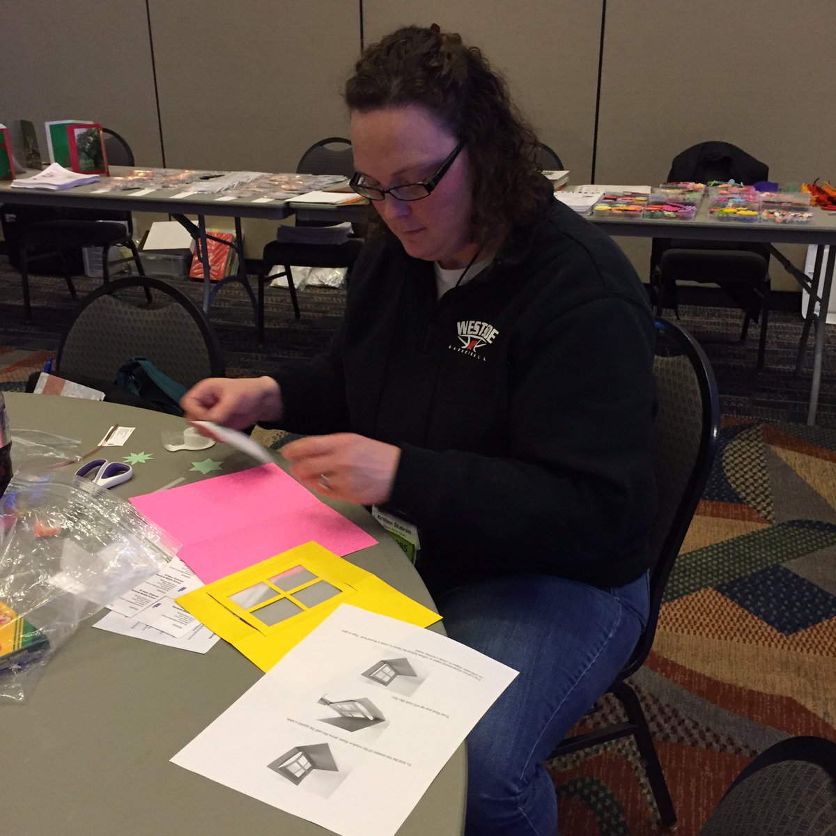 UNLbbarker's tweet image. First set of e-cards are being created @yourNETA @UNL4H_WearTec #NE4H