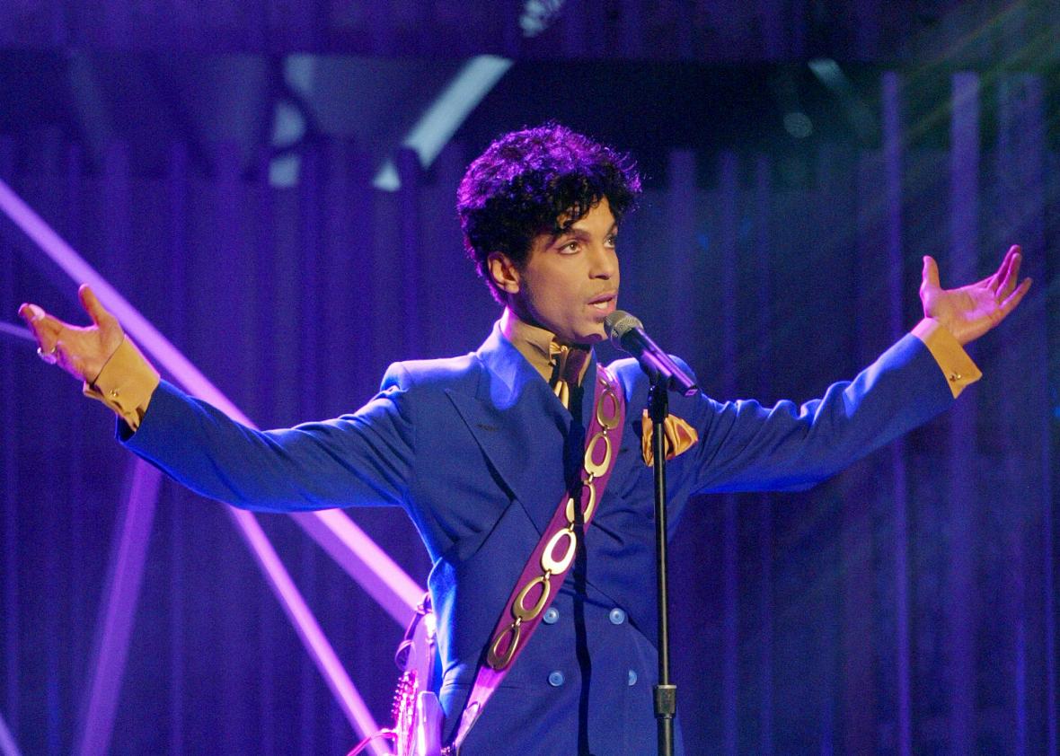 Variety's tweet image. Legendary musician Prince has died bit.ly/1Tlj86L