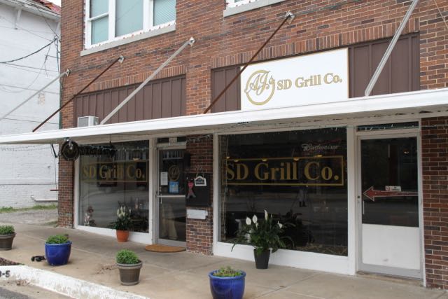Chickasaw's tweet photo. You'll learn about AJ's SD Grill, my latest #FlavorsofCC stop here: https://t.co/CE9S9ucsaI. https://t.co/zZgo1BVUuD