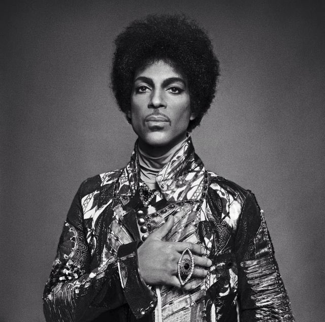 MOBOAwards's tweet photo. We've lost a legend, a visionary, a genius, an icon. There will NEVER be another. 

R.I.P. Prince 🙏🏾❤️ https://t.co/b6QmreD4Gu