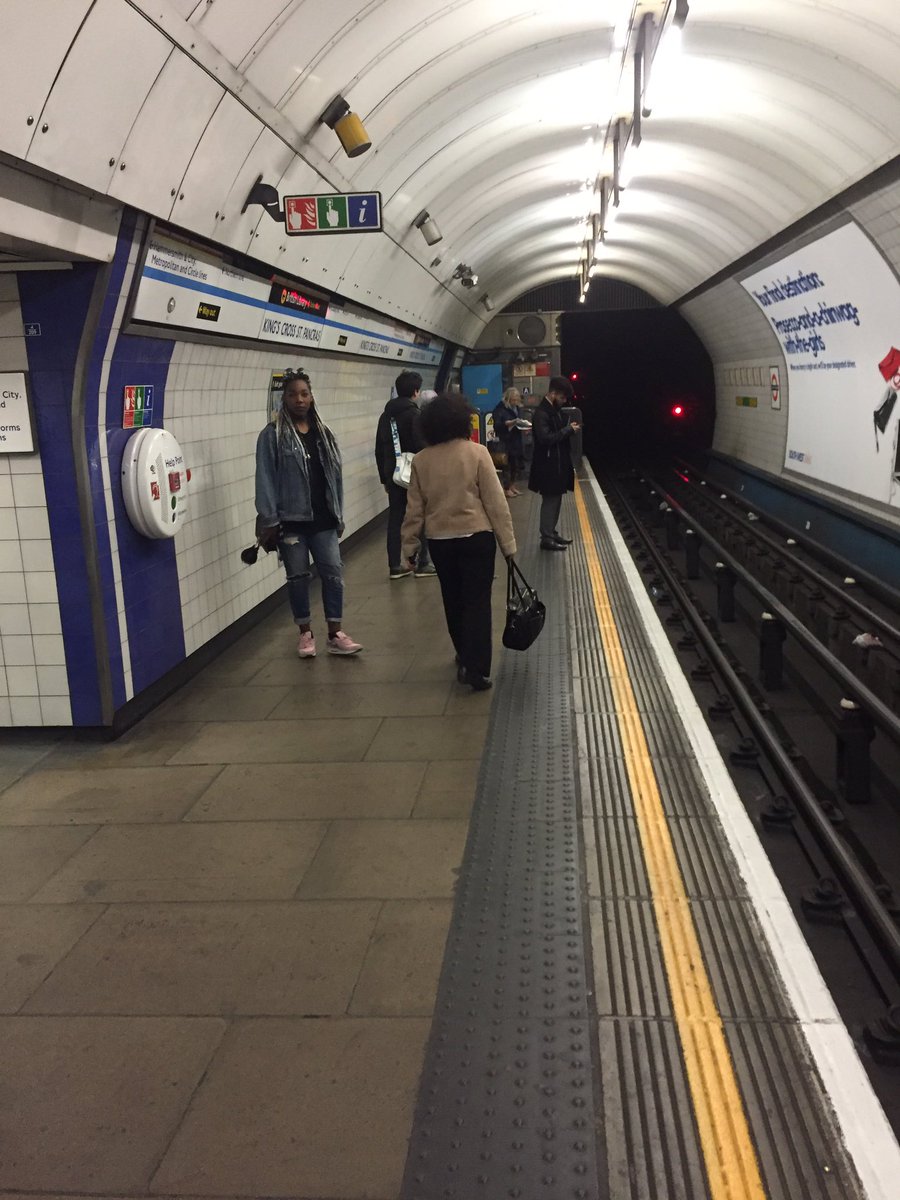 jaymes_official's tweet photo. @TfL @MayorofLondon @Arsenal apparently it was due to overcrowding, looks pretty normal to me 🙄 # https://t.co/hkfsfxOMLs