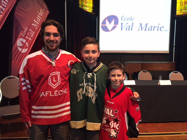 RC_Sports's tweet photo. La Mauricie, l'effervescent laboratoire du hockey québécois. Le blogue de @MLeclerc_Hockey. https://t.co/Xw96O0e6Kb https://t.co/H8F0pGIm5y