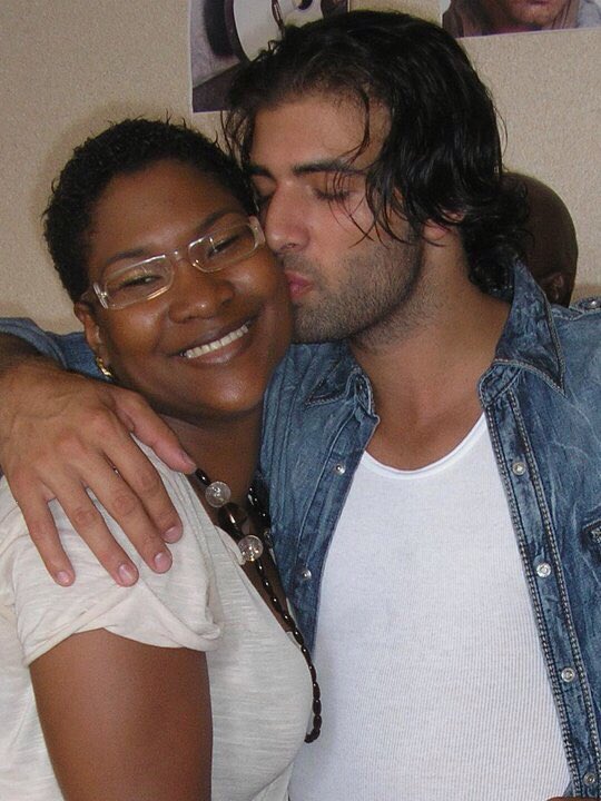 Astrid_972's tweet photo. Mon @jencarlosmusic adoré!Je te souhaite un JOYEUX ANNIVERSAIRE! #JeTaimeFort BISOUS de la Martinique!! 😘💗😍LoveUBaby https://t.co/C6iDXCjf2j