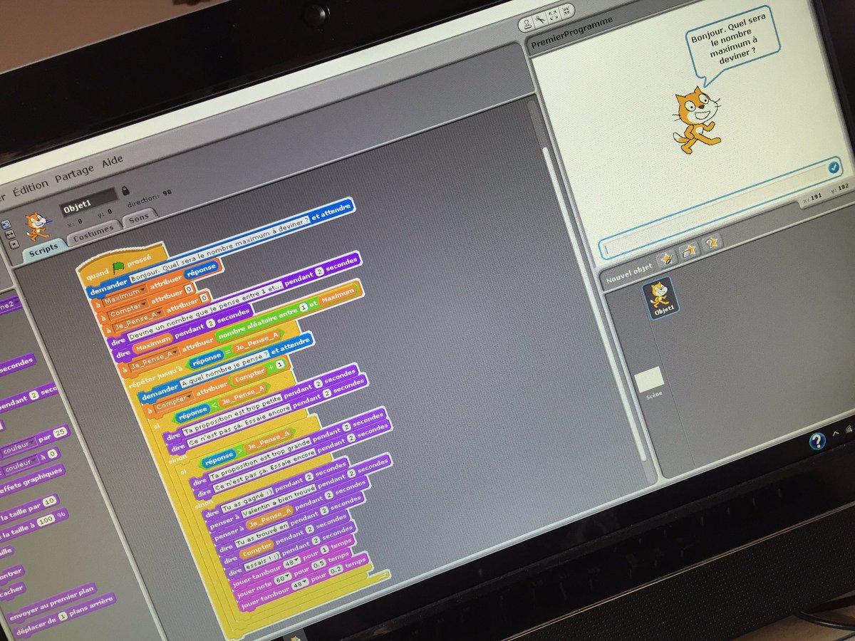 ValentTheFirst's tweet image. Mon premier programme informatique en @scratch suite à ma visite @Hack4Kids mais pas comme celui à @ClassedeGSCP