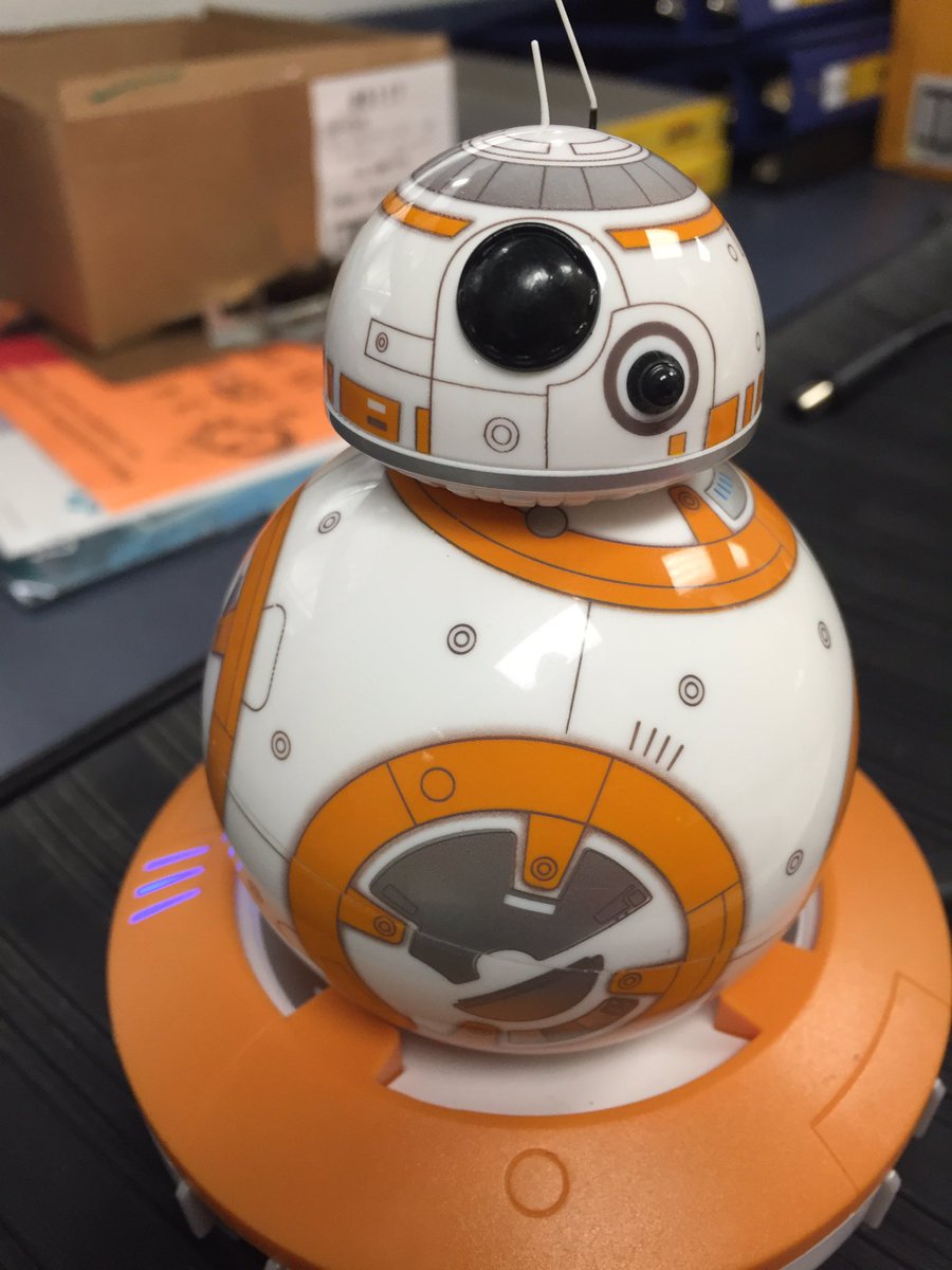 KMMSMediaCenter's tweet photo. BB8 is in the #KMMSMaker @KmKrell https://t.co/kLg9pGFM5A