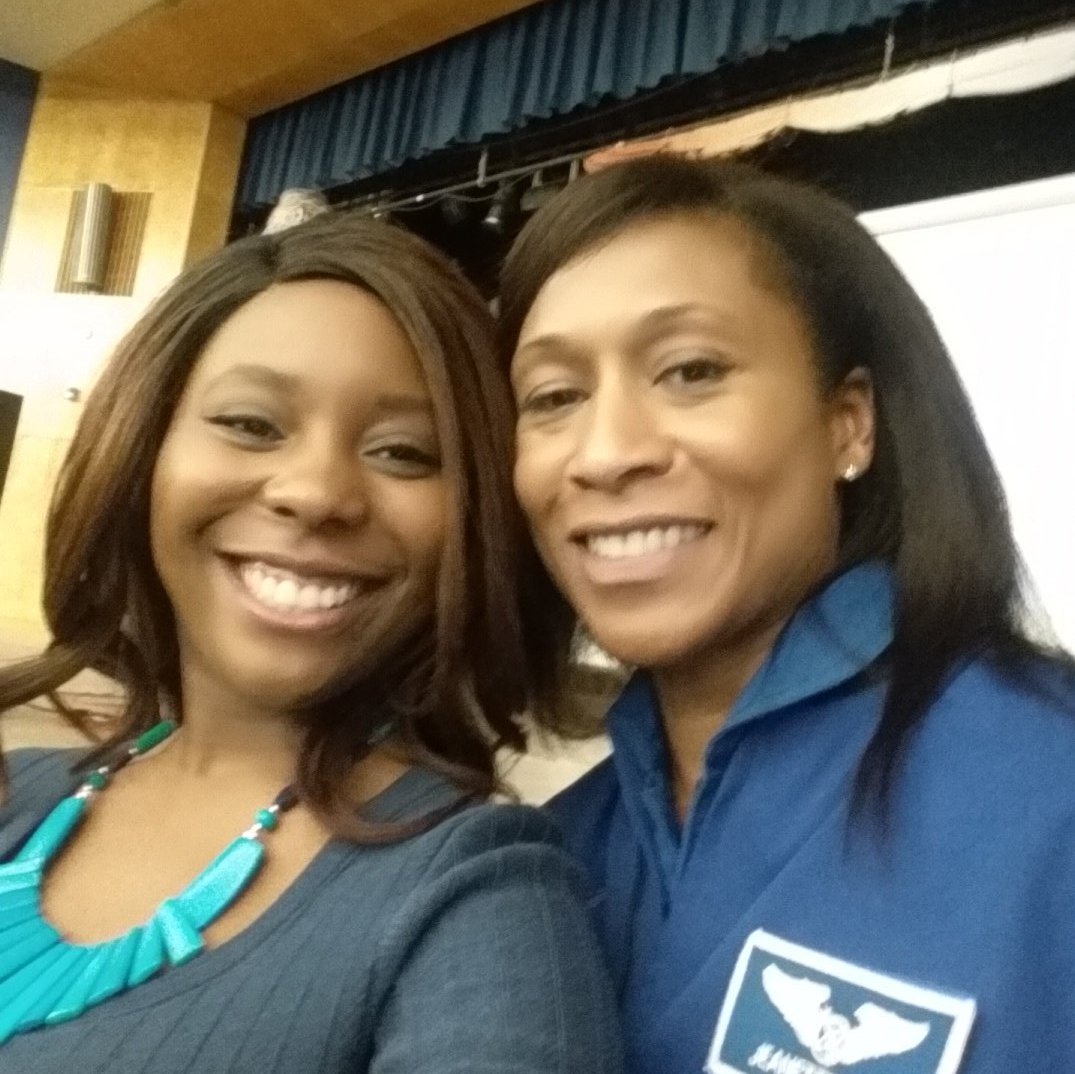 MrsCjRich's tweet photo. #STEM girls with @Astro_Jeanette at @JuniorLeagueSyr #STEM talk at @SyracuseSchools #NottinghamHS https://t.co/Cy2mQJBtnX