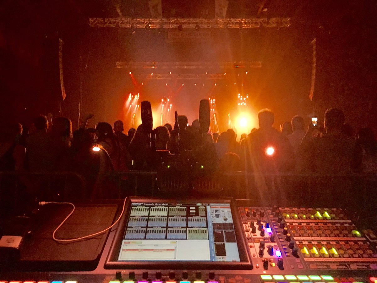 242Concepts's tweet photo. @MIDASconsoles #pro2 @shure sm27 capturing a raging crowd in Prince George, BC. @thorogoodmusic #badderthanever https://t.co/IjoRR7ek6m