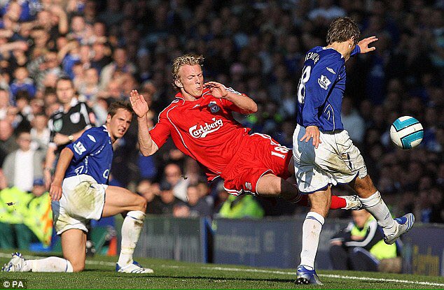 SomeEvertonFan's tweet photo. You Kopites need to turn it in with the moaning about Mori. You cunts have short memories https://t.co/LyUFsAFhLw