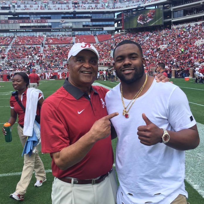 BamaPride4Ever's tweet photo. #ADay2016 #WeLiveIt #RollTide https://t.co/6jH016lhl4