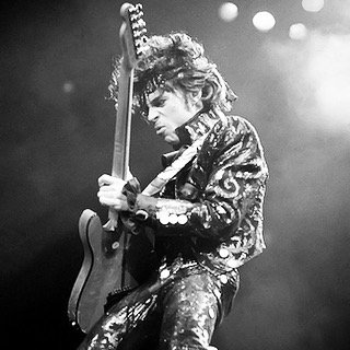 EVANSDrumheads's tweet photo. Dearly beloved. #RIPPrince 
[photo: Rolling Stone] https://t.co/h2EpuHVpR1