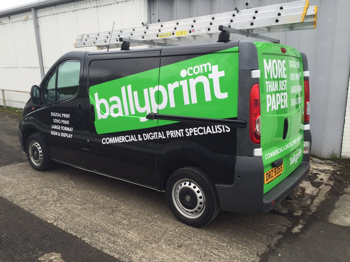 Give the wagon a colour change, from white wrapped in black orcal vinyl!