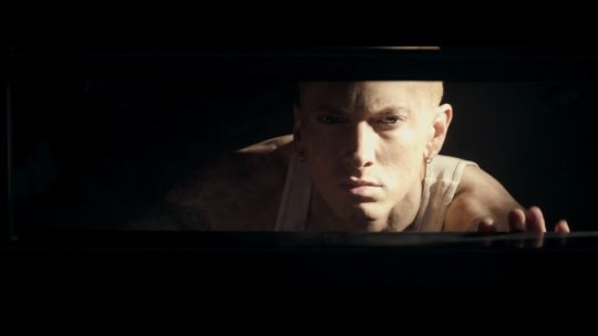 MathersTR's tweet photo. Lanet çocukları kurtarmak için burada değilim 
Ama bazıları Benimle bir bağ kuruyor bu harika
Eminem - The Monster https://t.co/8wP3Qzxznn