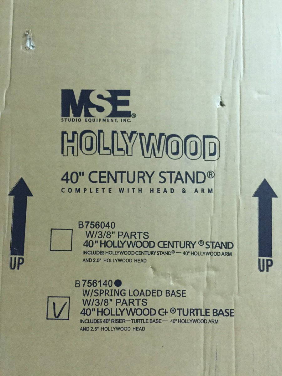 DmitryLopatin's tweet photo. Shipment of a few Matthews c-stands just arrived! Thanks @BHPhotoVideo https://t.co/cLFaBHhiXQ