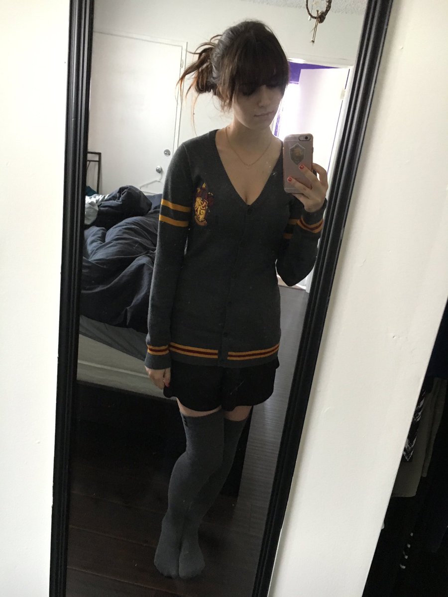 KaitlinWitcher's tweet image. GRYFFINDOR